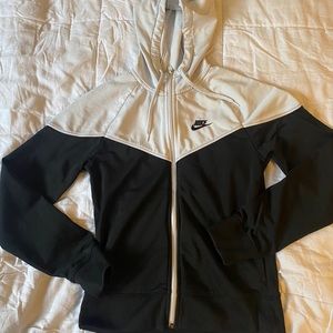 Women’s Nike jacket SOLD